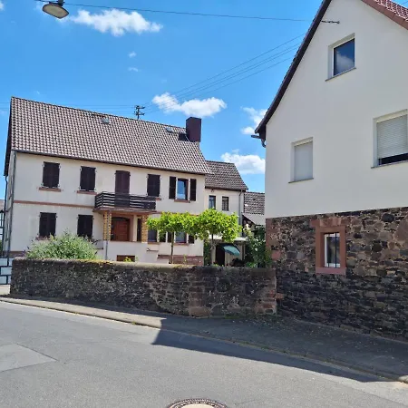 Gaestehaus Iwwerdorfer Hof Budingen Exterior photo